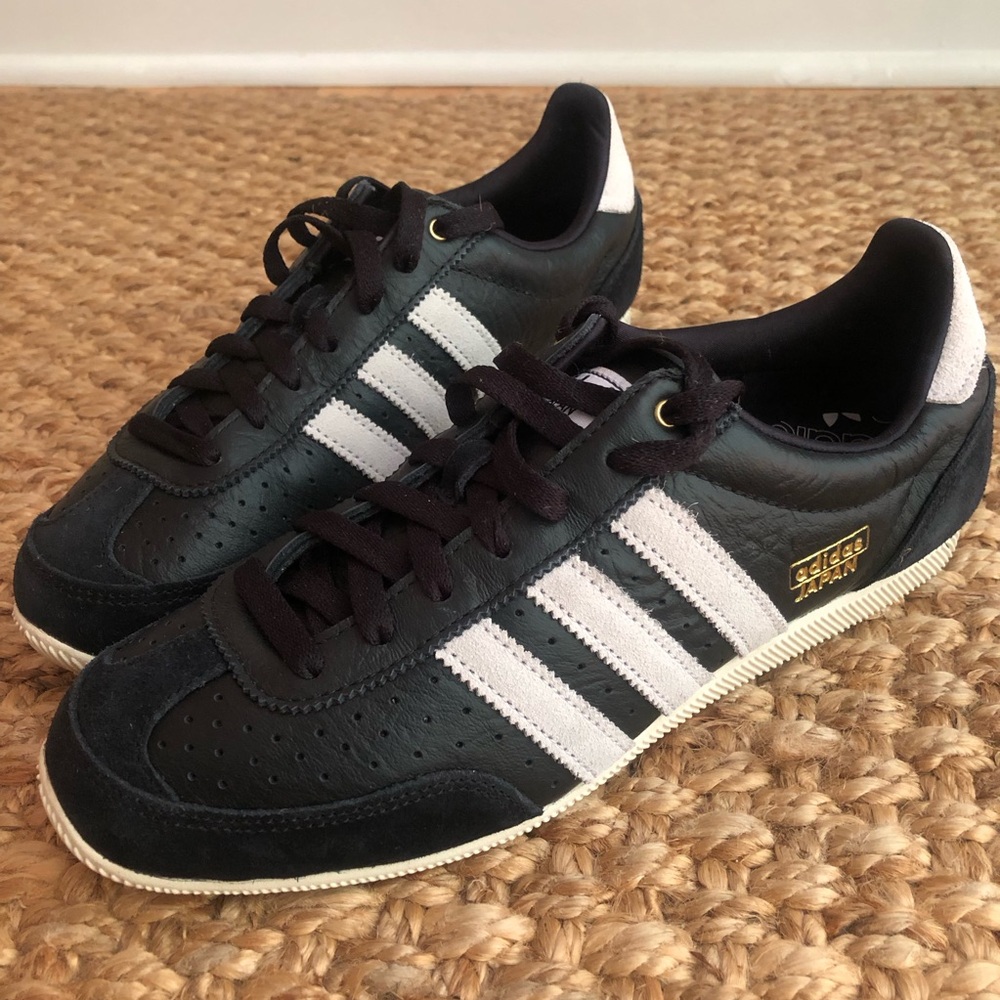 New: adidas Japan Sneakers. Size 9 - Picture 6 of 16